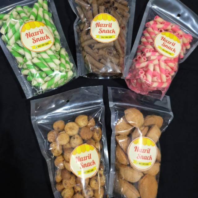 

Jajanan Snack enak murah serbak 15 - 20K