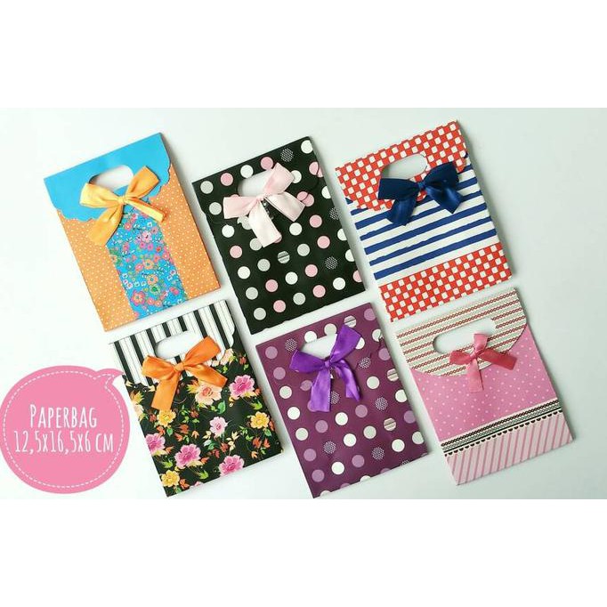

Tas Kertas Goody Bag 12,5 X 16,5 X 6 Cm