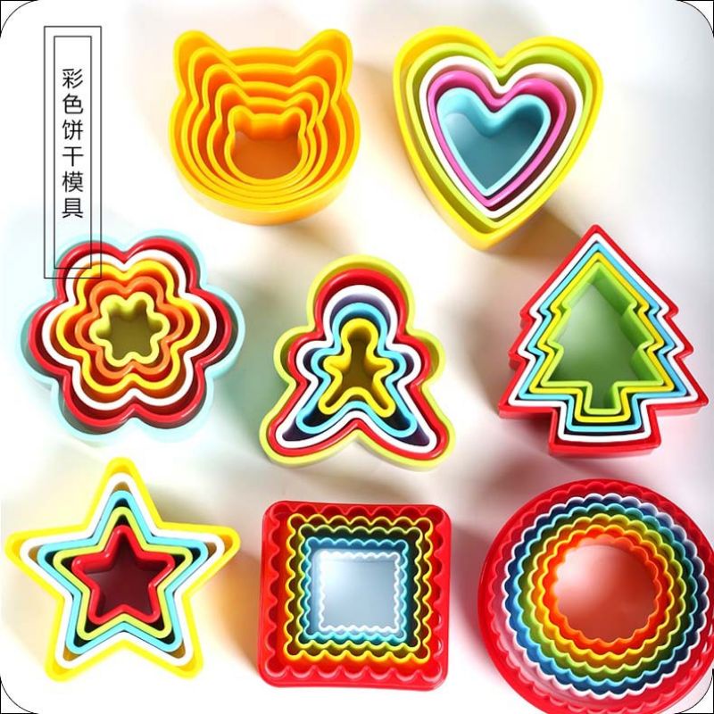 COOKIES CUTTER PLASTIK BERBAGAI MOTIF 6 SET in 1