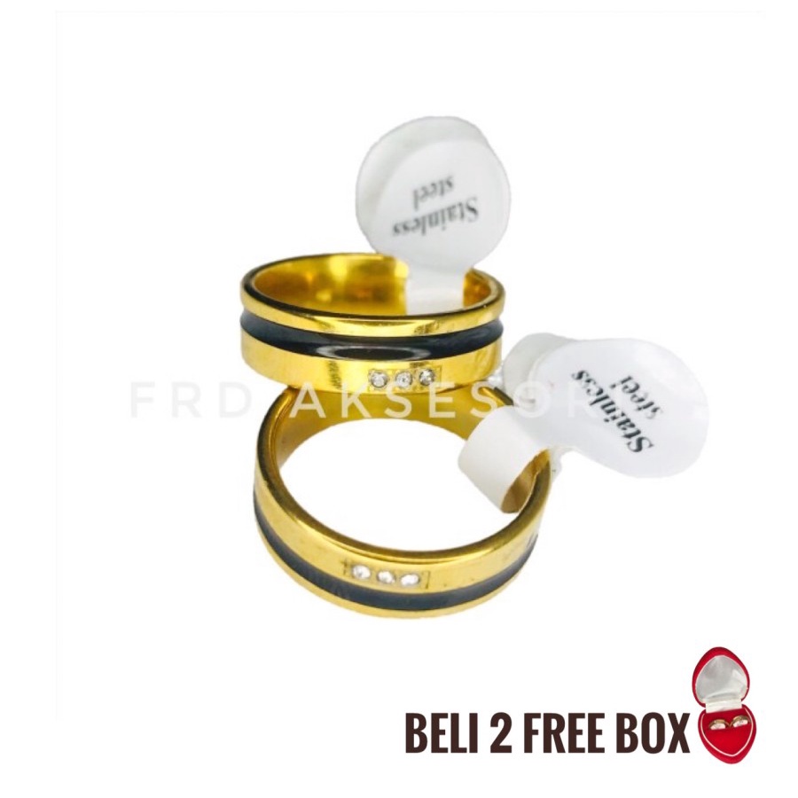 Cincin Couple Titanium Pria Wanita Hitam Emas Permata