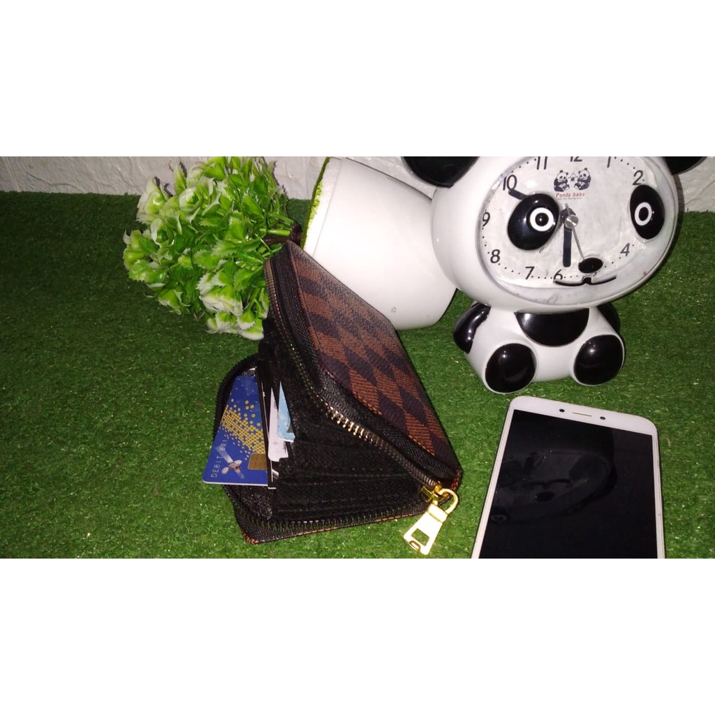 DOMPET TEMPAT KARTU LV