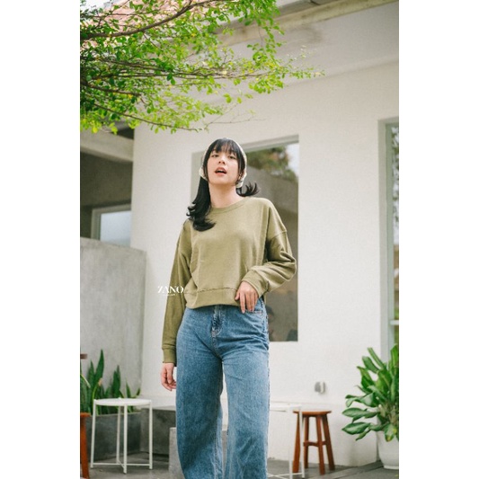 ZANO BASICS Sweater Crop Hijau Gradie