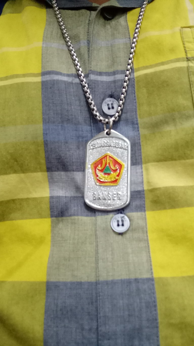 Kalung Liontin Banser Logo