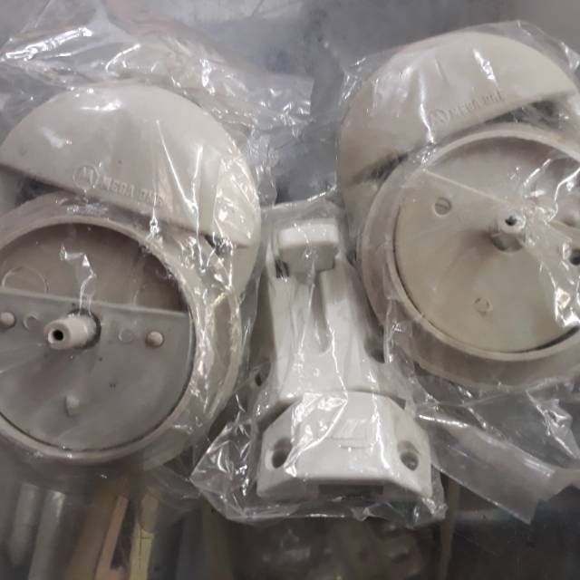 kunci kamar mandi bentuk gepeng dari plastik