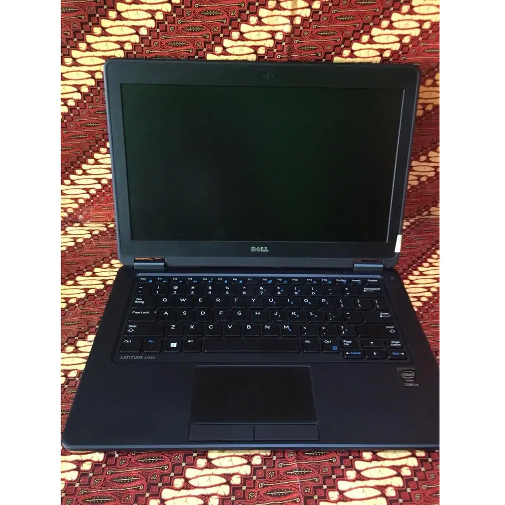 Laptop dell latitude e7250 core i5-gen5  Ram 8gb ssd 256gb