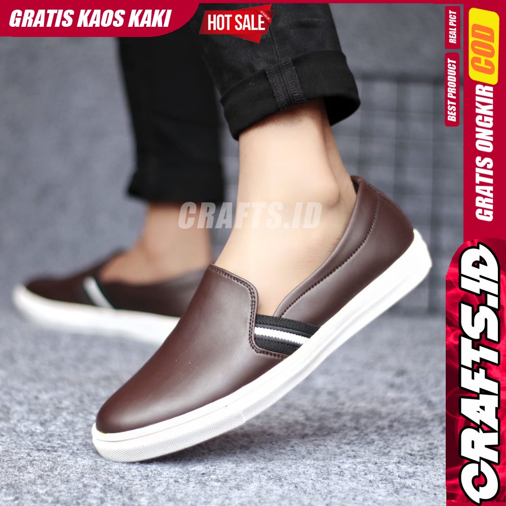 CRAFTS - Sepatu Slip On Casual Kulit Syntetik Slop Pria Cowok Kerja Kantor