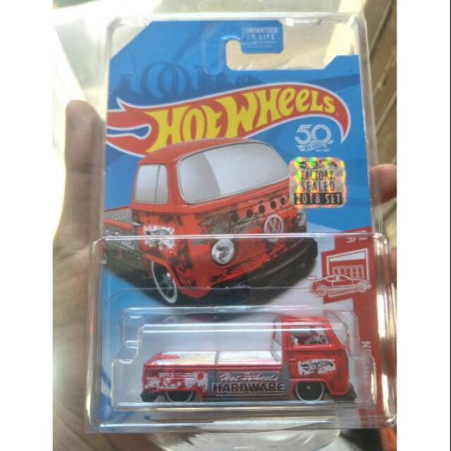 Hot wheels hotwheels vw volkswagen t2 pickup exclusive recolor Red edition