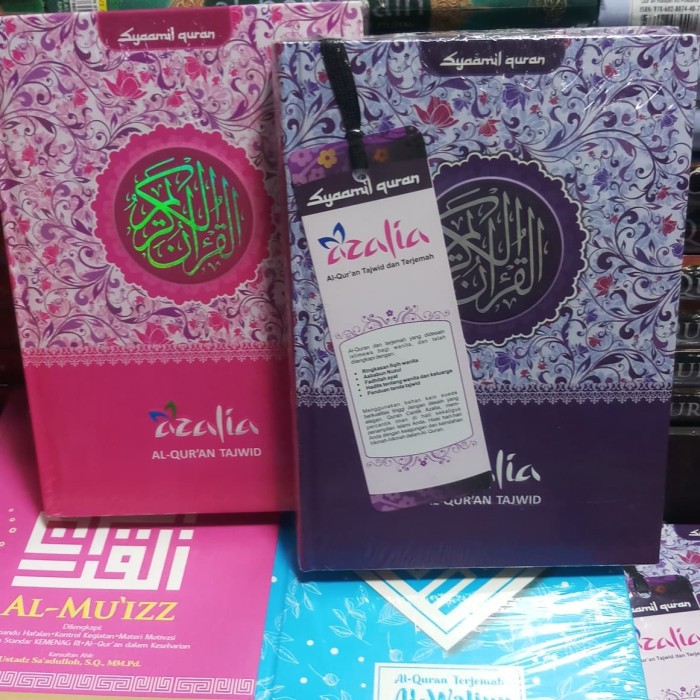 Jual Buku Kitab Bacaan Mushaf AlQuran Al Quran Wanita Muslimah Tajwid dan Terjemah an Terjemahan Azalia Besar A5 Murah di Makassar