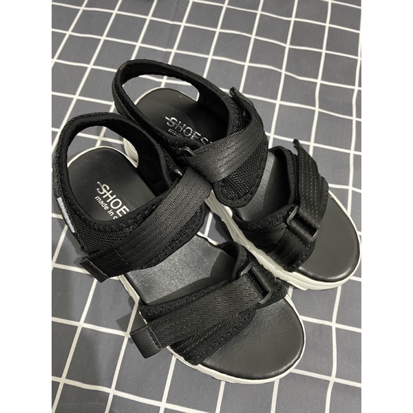 Preloved hijack sandal sepatu