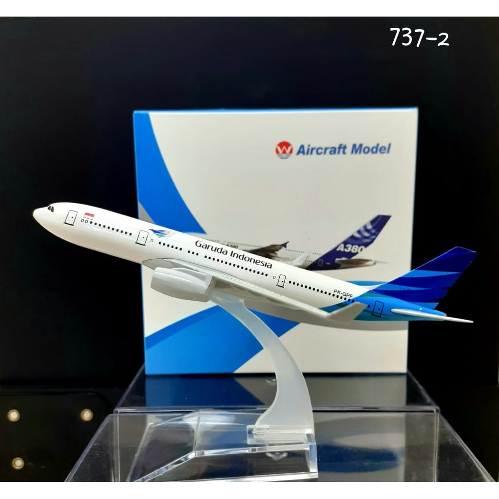 Diecast Pesawat garuda Indonesia 737-2