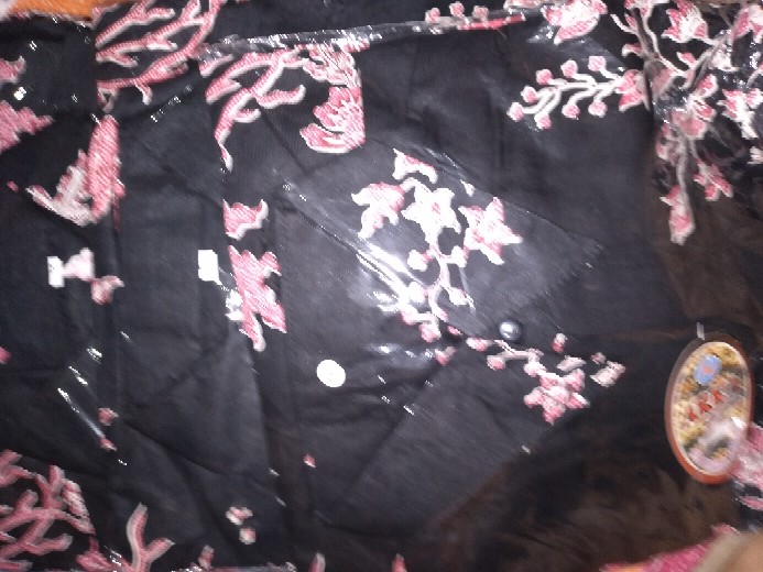 Kemeja Batik Pria Motif Hitam Manis Motif Bungga Pink