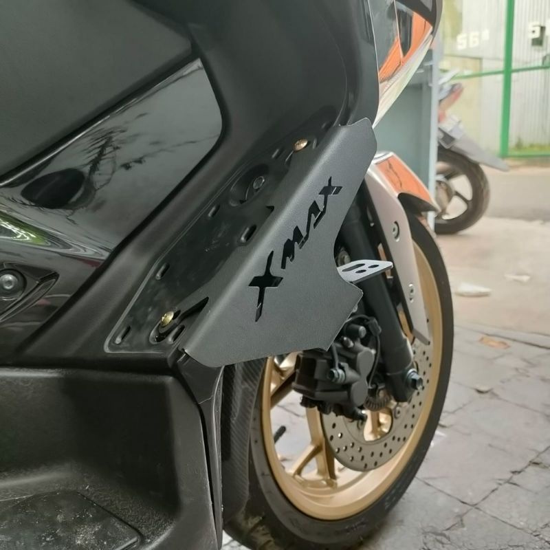 Breket dudukan lampu tembak XMax model brixton Breket Dudukan lampu Tembak Xmax breket lampu tembak 