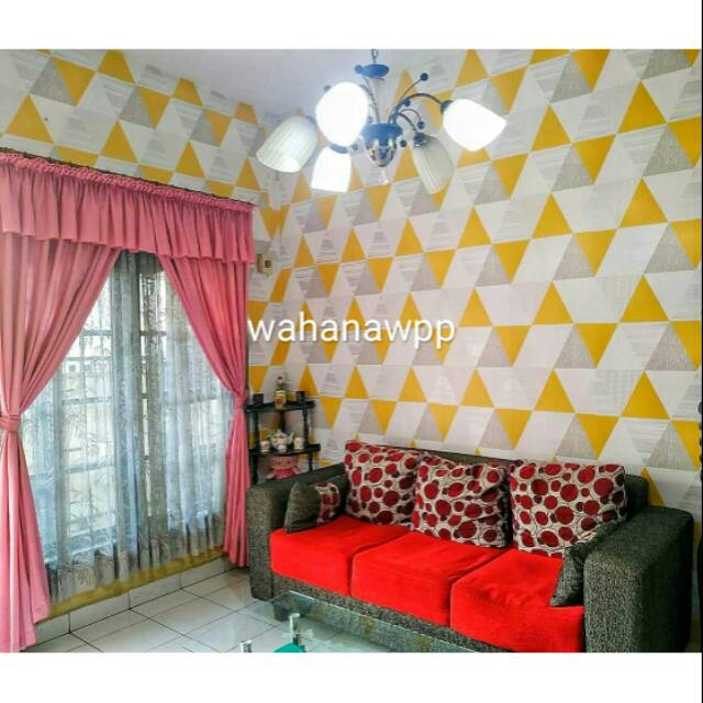 Wallpaper Sticker Segitiga Kuning