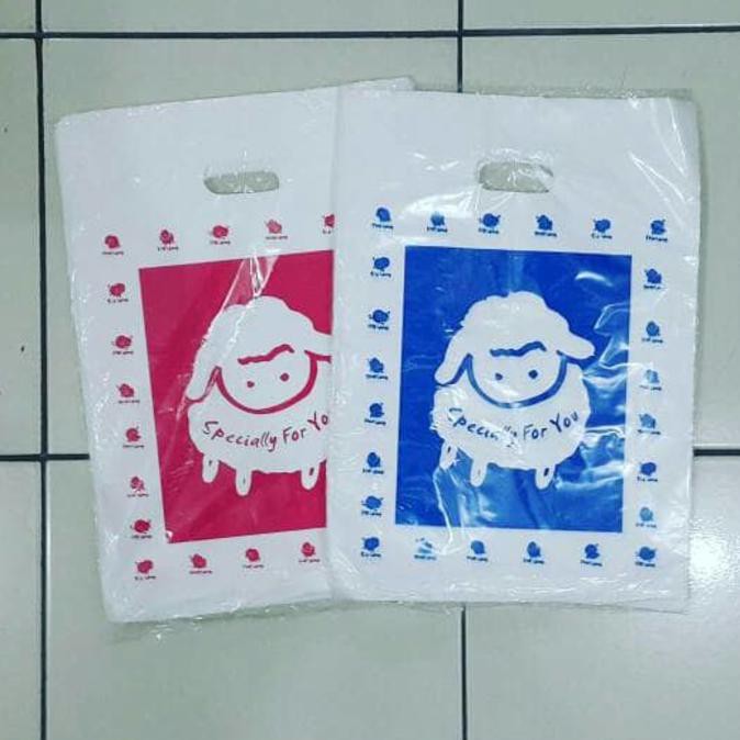 

Plastik Oval Motif Domba "Specially For You