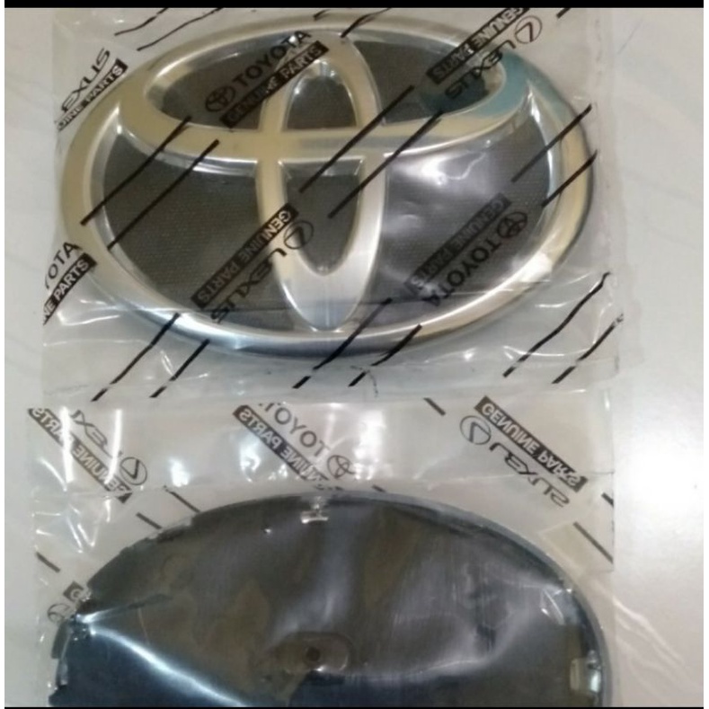 Logo grill Innova reborn 2016-2021 original