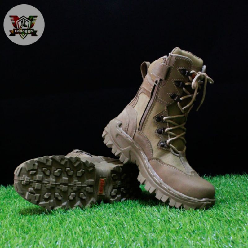 Sepatu safety boots,sepatu gunung hiking outdoor 8inci terbaru dan terlaris