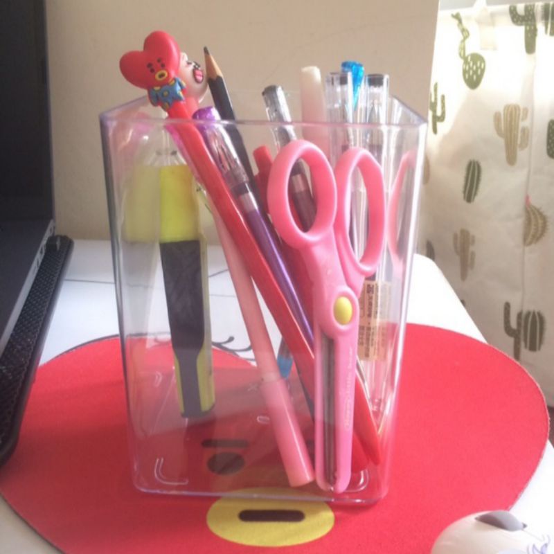 

KIANDAA ACRYLIC PEN HOLDER PENCIL AKRILIK TRANSPARAN ORGANIZER UKURAN BESAR TRANSPARANT KOREA AESTHETIC CUTE TEMPAT PENSIL MEJA CUTE WADAH TEMPAT MENYIMPAN BOLPOIN PULPEN HIGHLIGHTER STATIONERY MAKASSAR KIANDA COD