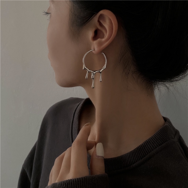 Anting Tusuk Gantung Bahan Metal Untuk Wanita