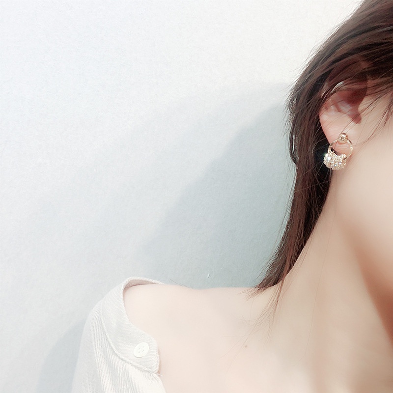 Baru fashion Xiaheiyu pelangsing anting-anting elegan bermutu tinggi elegan short Indah Beruntung be