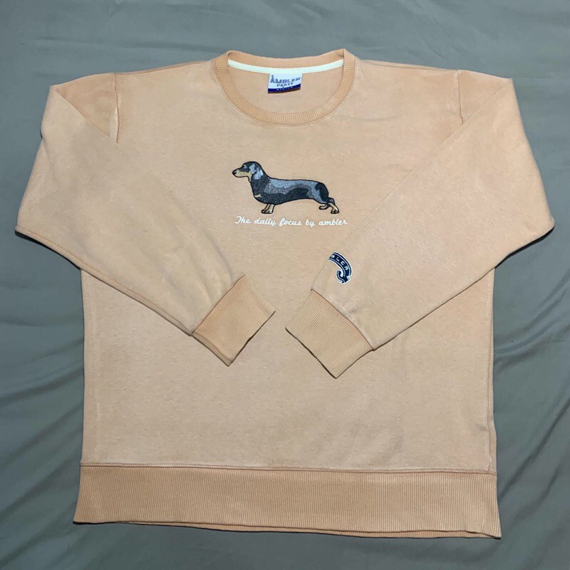 AMBLER crewneck