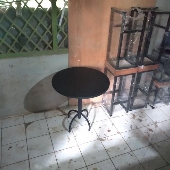 Meja Meja Bulat Besi Cafe