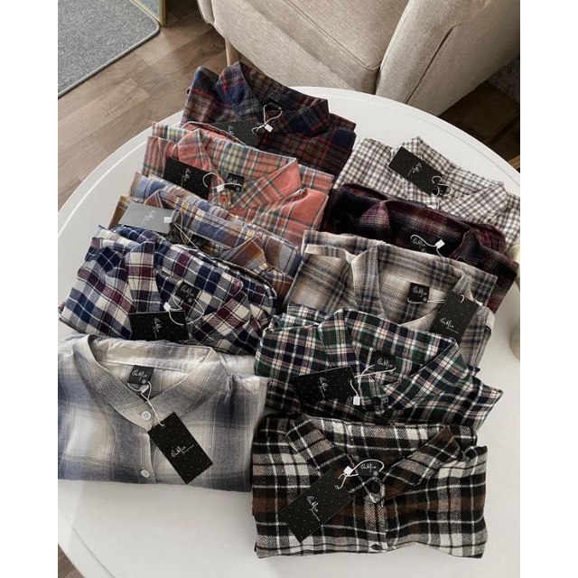 ADYRA FLANEL TUNIC by OUTFIX/ Tunik Flanel Busui Kancing Depan