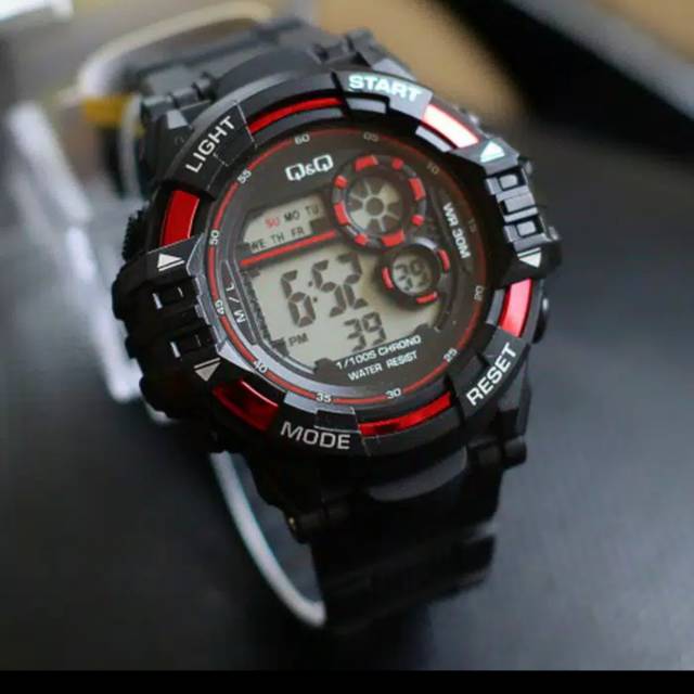 Cuci gudang jam tangan sport qnq dgital