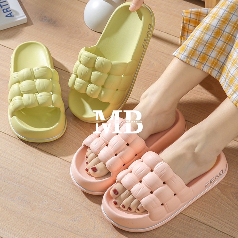 SANDAL JELLY WANITA SLOP IMPORT SANTAI KOREAN EMPUK KOTAK KERUT TEBAL 2219