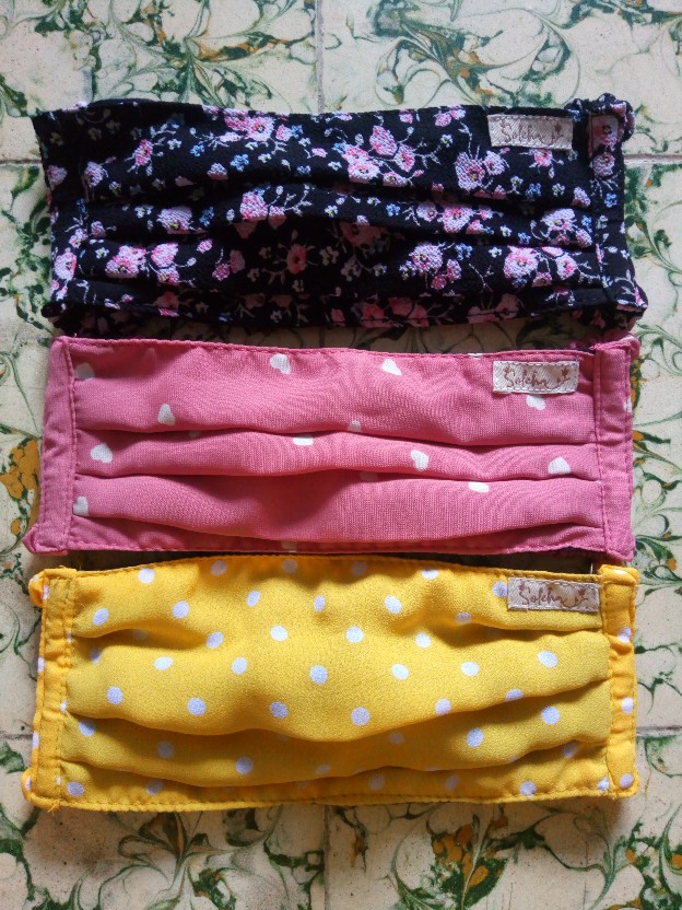Masker Hijab Motif Polka Love 2ply Tali Serut