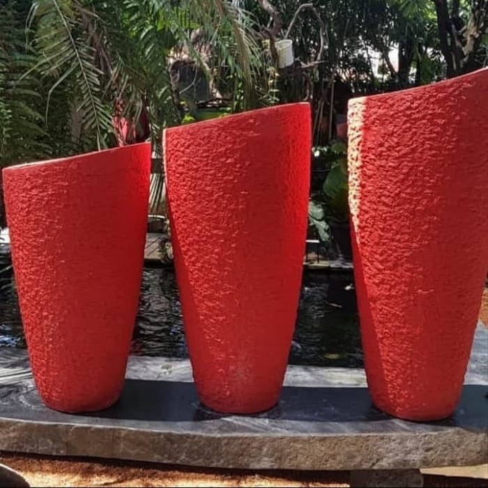 Pot Terazo Diameter Miring Unik dan Mewah
