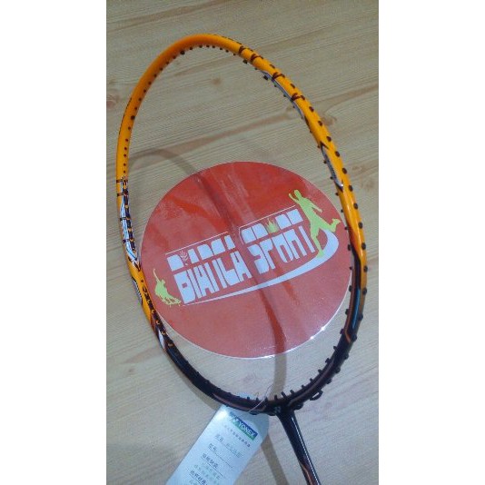 raket badminton YONEX nanoray z speed