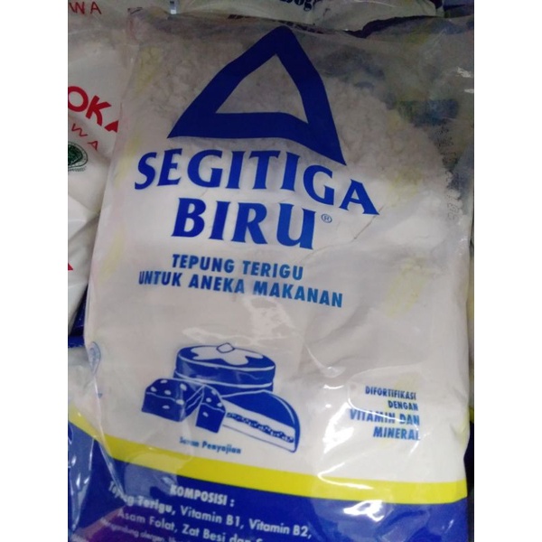 

SEGITIGA BIRU TERIGU TRANSPARAN 1KG