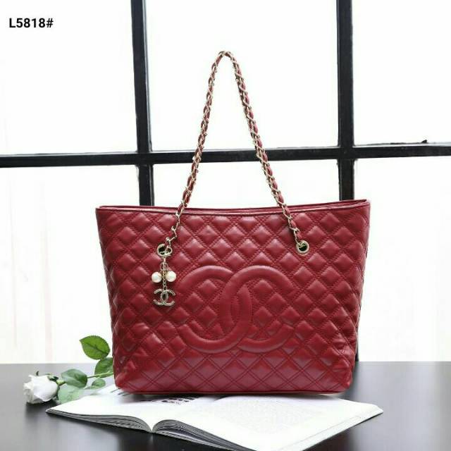 New Arrival Collection    👜👜 .....Chanel Shopping Tote Bag.....
Kode L5818#