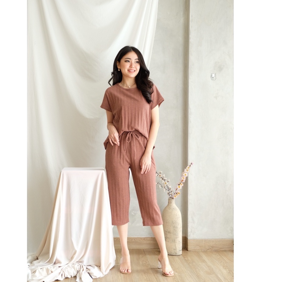 Emery Set - Atasan Celana Setelan Wanita