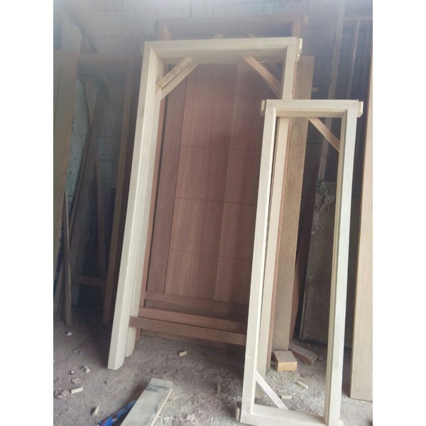 kusen pintu kayu meranti