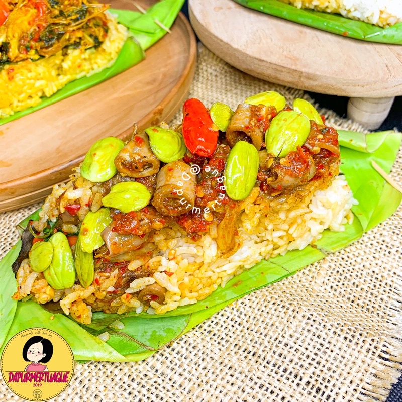 

NASI BAKAR CUMI PETE / NASI BAKAR SAMBEL CUMI / NASI BAKAR ENAK / NASI BAKAR CUMI ASIN / NASI BAKAR DAPURMERTUAGUE