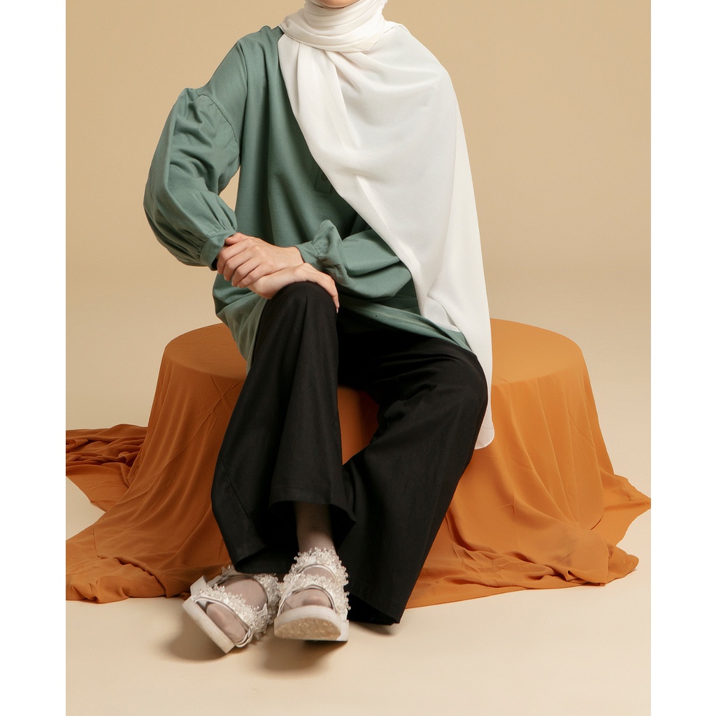 Cottoncut Jill Shirt Longsleeve Top Kaos Wanita