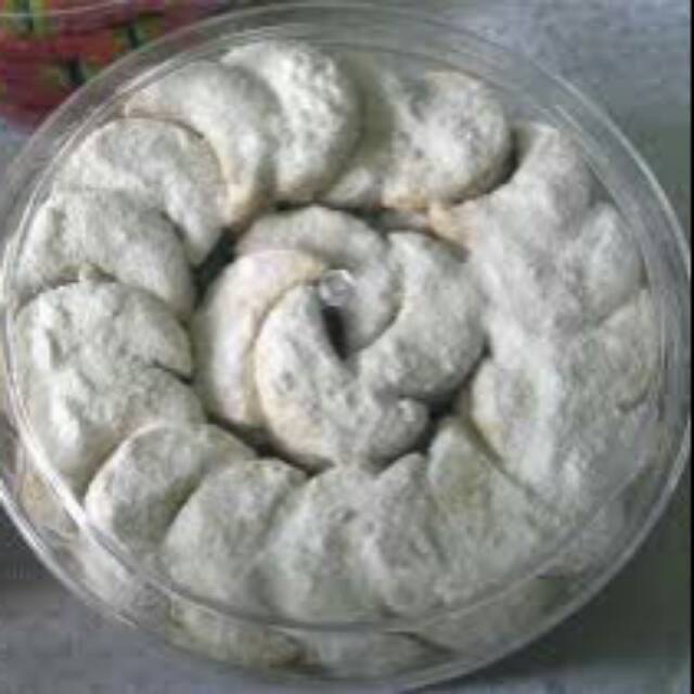 

Kue kering putri salju 1/2 kg / kue lebaran