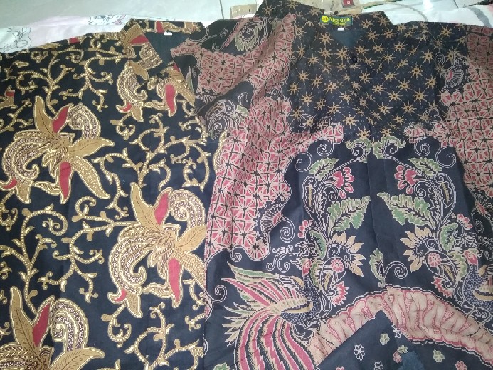 Kemeja Batik Pria Lengan Panjang Pendek Lapis Furing Reguler Fit Kembang Biru