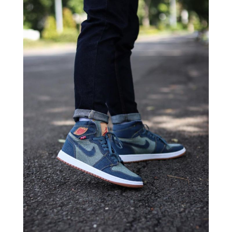 Jual - Nike Jordan 1 Levis | Shopee Indonesia