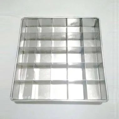 Loyang sekat 28x28x4