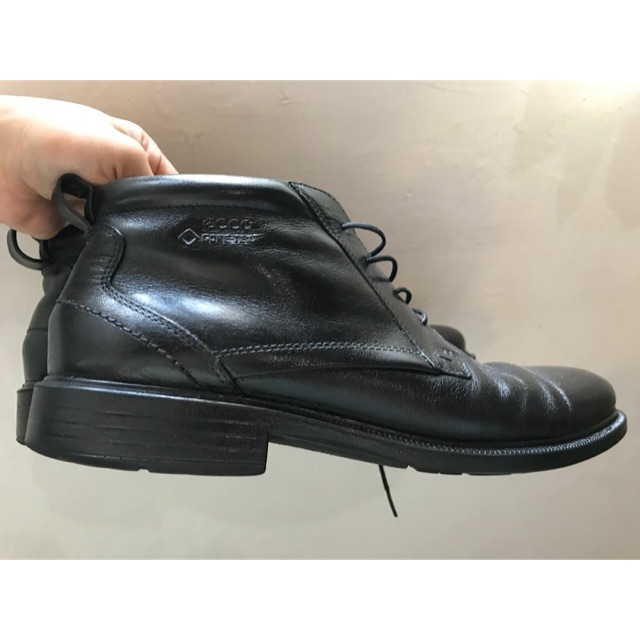 Preloved-Ecco original size 42