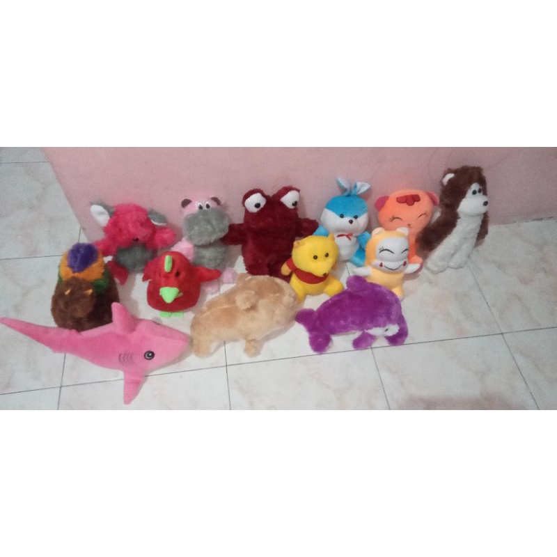 boneka mesin capit besar