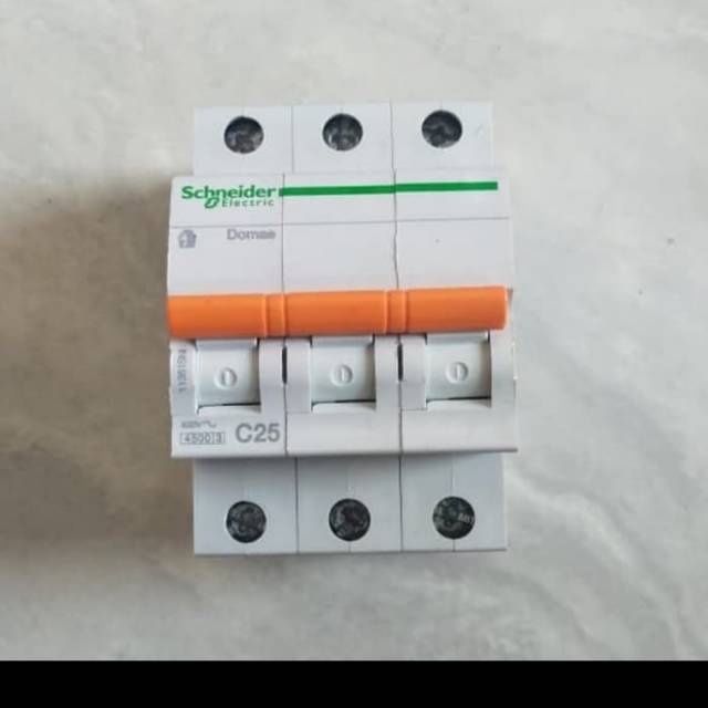Mcb 3phase domae Schneider 25A