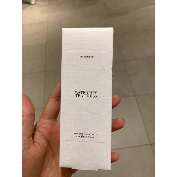 zara parfum - waterlily tea dress
