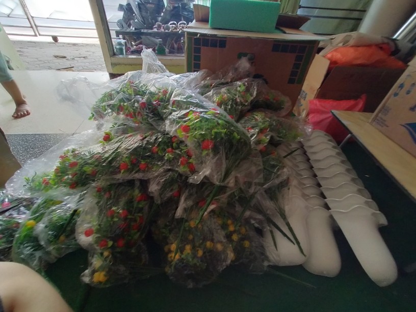 Juntai Vernalya Pretty Priti+pot Dinding/bunga Plastik/daun Rambat Plastik/rumput Plastik/busa Bunga