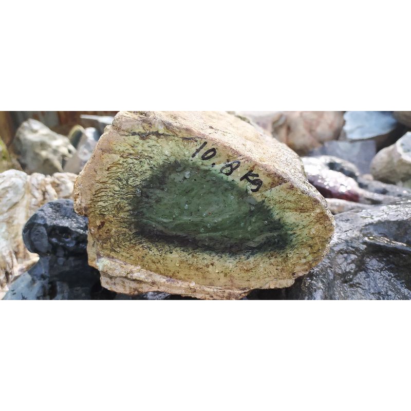 BONGKAHAN BATU GIOK ACEH 10.8 KG