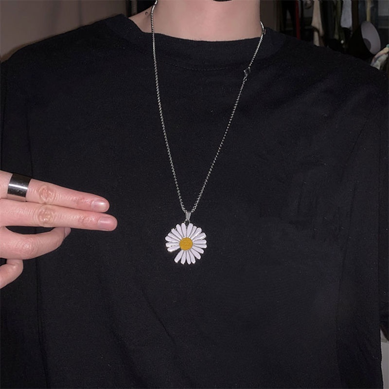 COD Kalung Wanita Korean fashion cincin Unisex Daisy Huruf-tik D Liontin Aksesoris Kalung Tergantung Hip hop Diputar Kalung