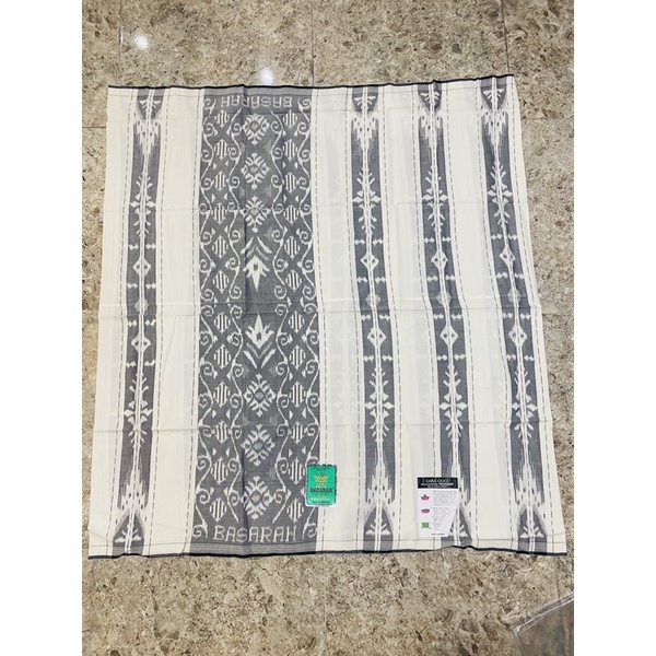Sarung Tenun Mesres Samarinda Basarah