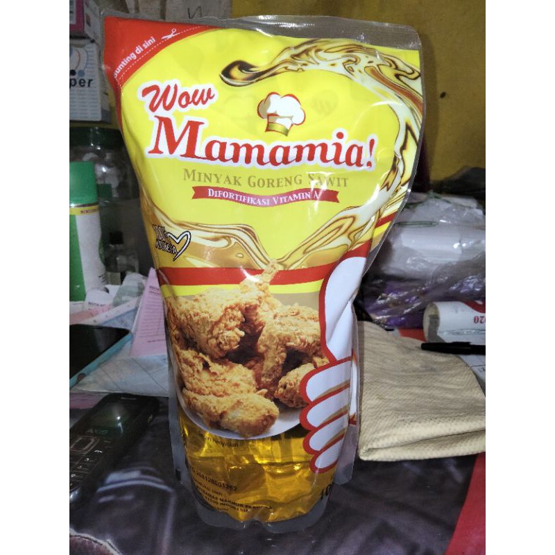Minyak goreng Mamamia 1 liter